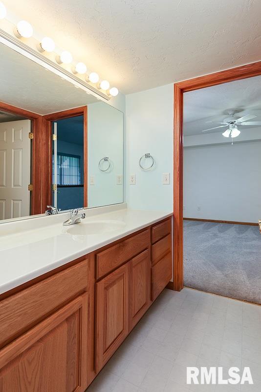 5251 Red Fox Road Bettendorf, IA 52722 - Photo 21 of 24