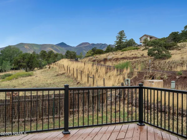 $799,900 | 11285 Homestead Lane, Flagstaff, AZ 86004
