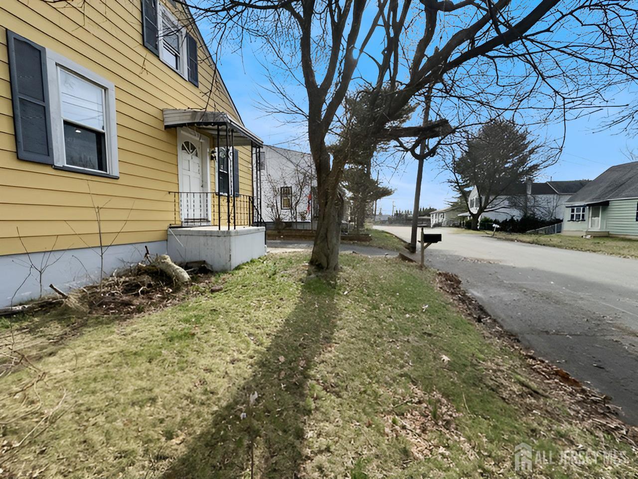 20 Mabel Street Ewing, NJ 08638 - Photo 31 of 31 a backyard of a house with lots of green space