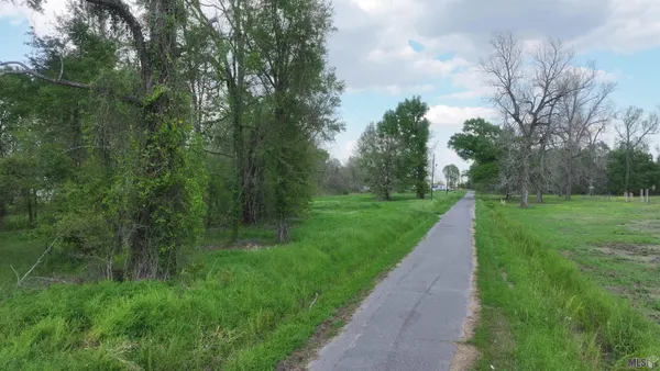 $35,000 | 1 Highway 1, Batchelor, LA 70715