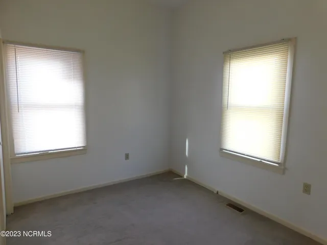 $1,600 | 719 Cedar Street, Beaufort, NC 28516