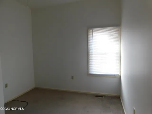 $1,600 | 719 Cedar Street, Beaufort, NC 28516