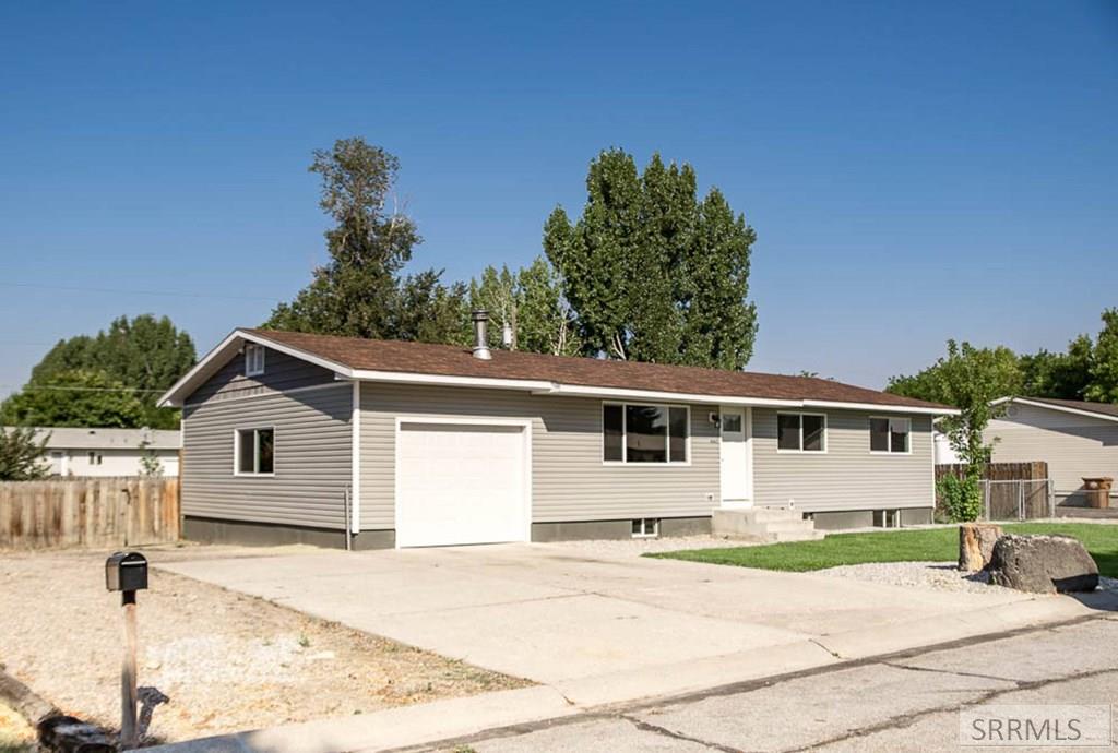 4863 Easy Street Chubbuck, ID 83202 - Photo 2 of 35