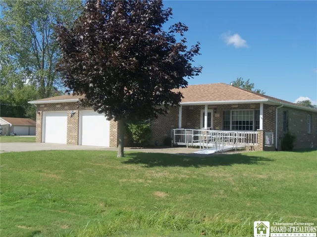 $224,900 | 135 Gardner Street, Pomfret, NY 14063