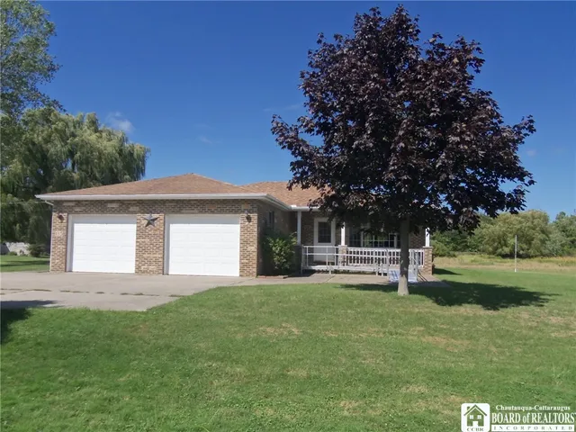 $224,900 | 135 Gardner Street, Pomfret, NY 14063