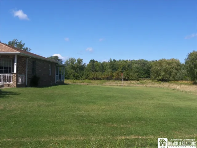 $224,900 | 135 Gardner Street, Pomfret, NY 14063