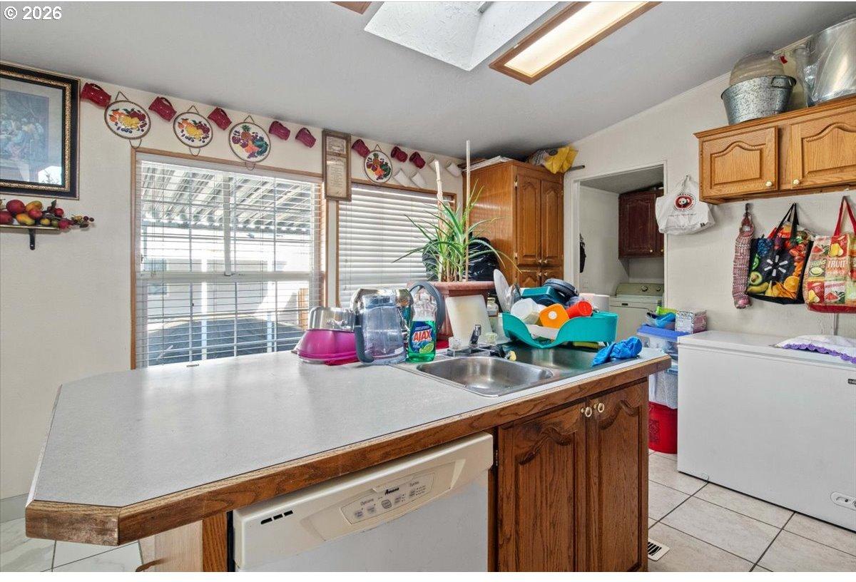 786 Hoffman Road Northeast Salem, OR 97301 - Photo 18 of 38 Gallery Image 18