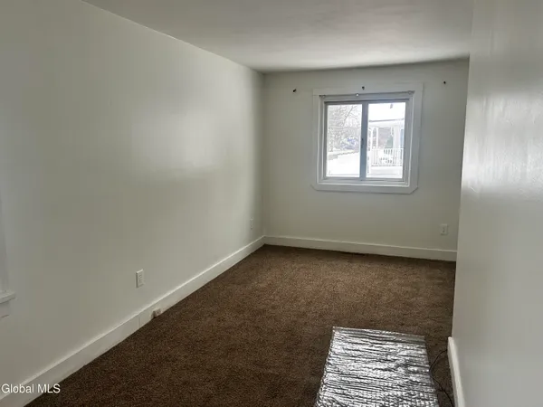 $1,495 | 206 Stoodley Place, Rotterdam, NY 12303