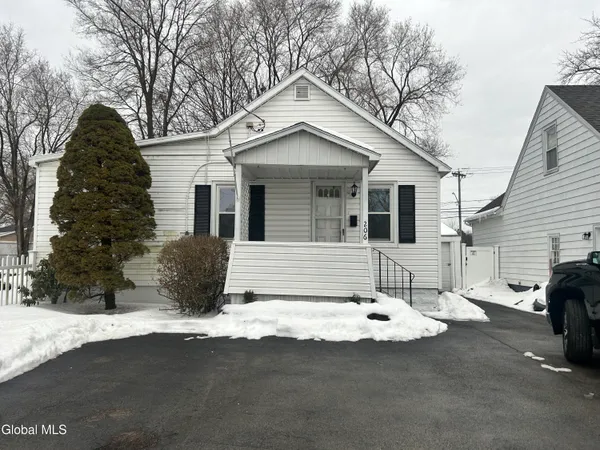 $1,495 | 206 Stoodley Place, Rotterdam, NY 12303