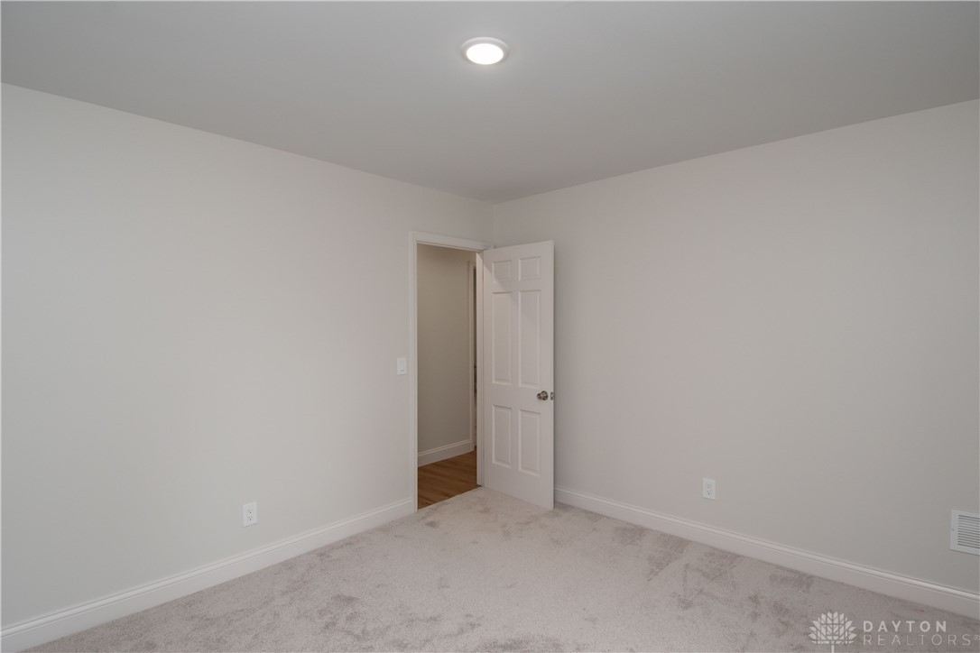 238 Towerview Road Dayton, OH 45429 - Photo 12 of 25