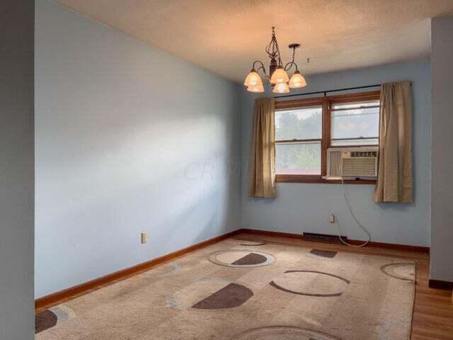 180 Rohrer Street Urbana, OH 43078 - Photo 9 of 36 Dining Area