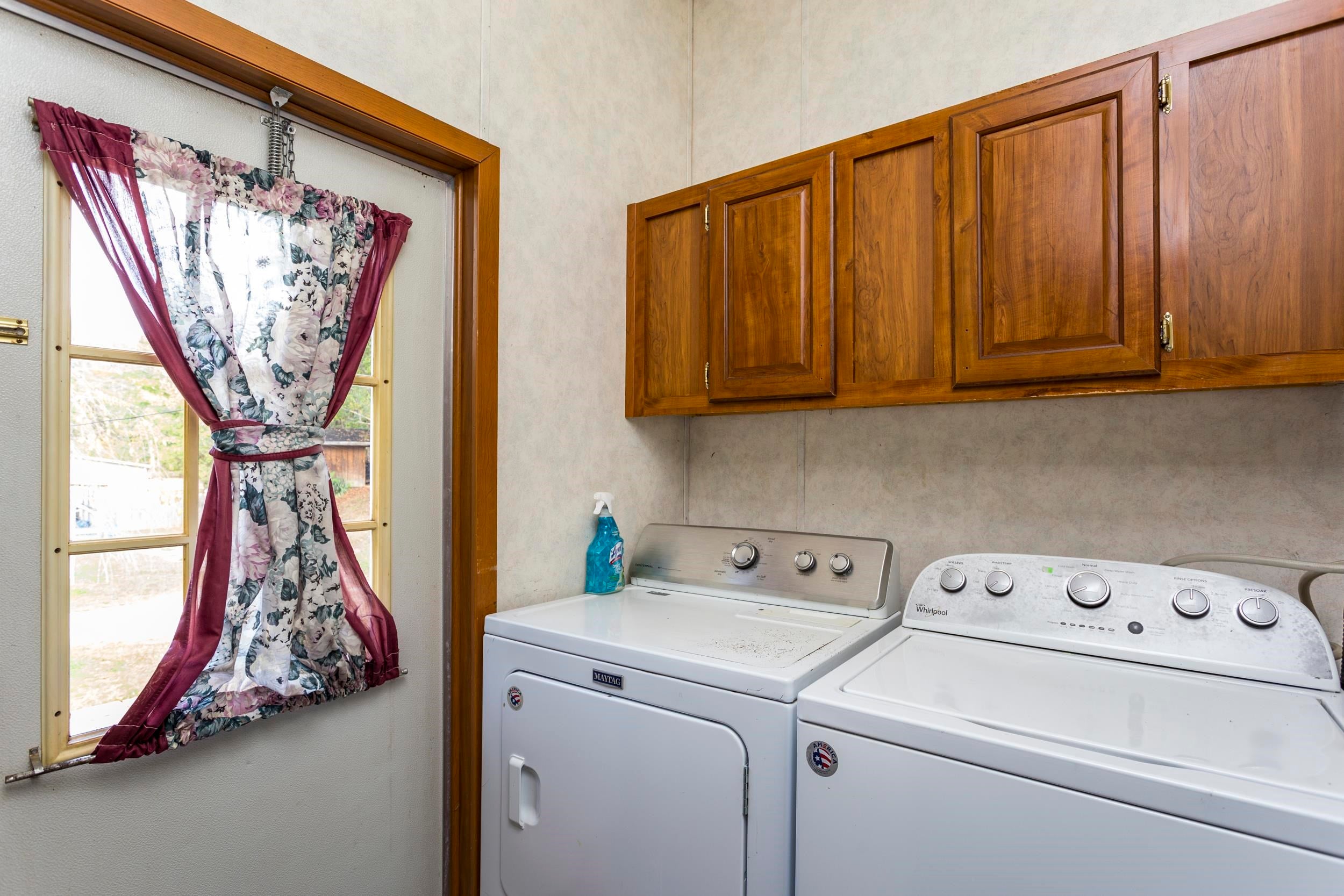 3473 Fudges Creek Road Milton, WV 25541 - Photo 25 of 32 Gallery Image 25
