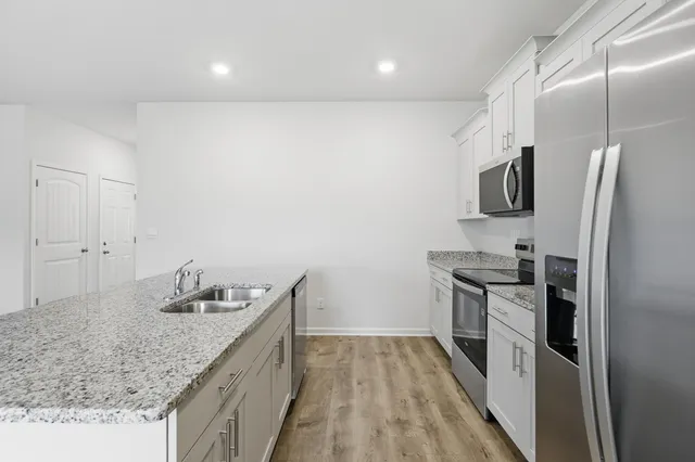 $318,900 | 4206 Sandy Hollow Lane, Millington, TN 38053