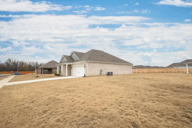 $318,900 | 4206 Sandy Hollow Lane, Millington, TN 38053