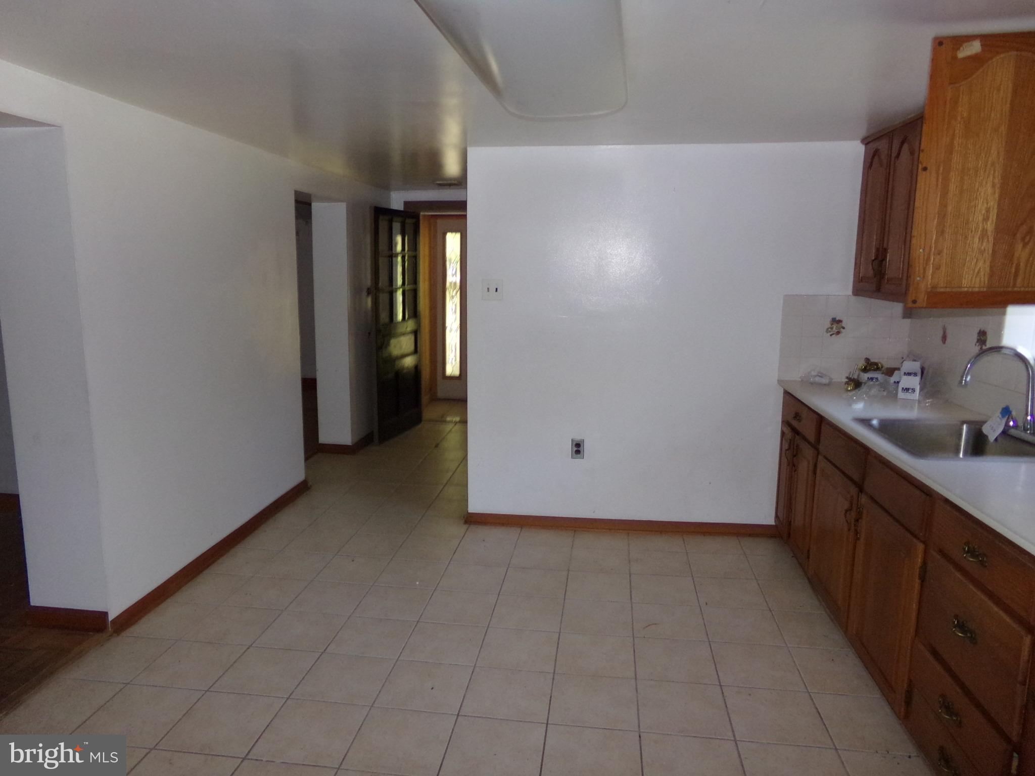120 Iris Road Millville, NJ 08332 - Photo 11 of 16 Kitchen