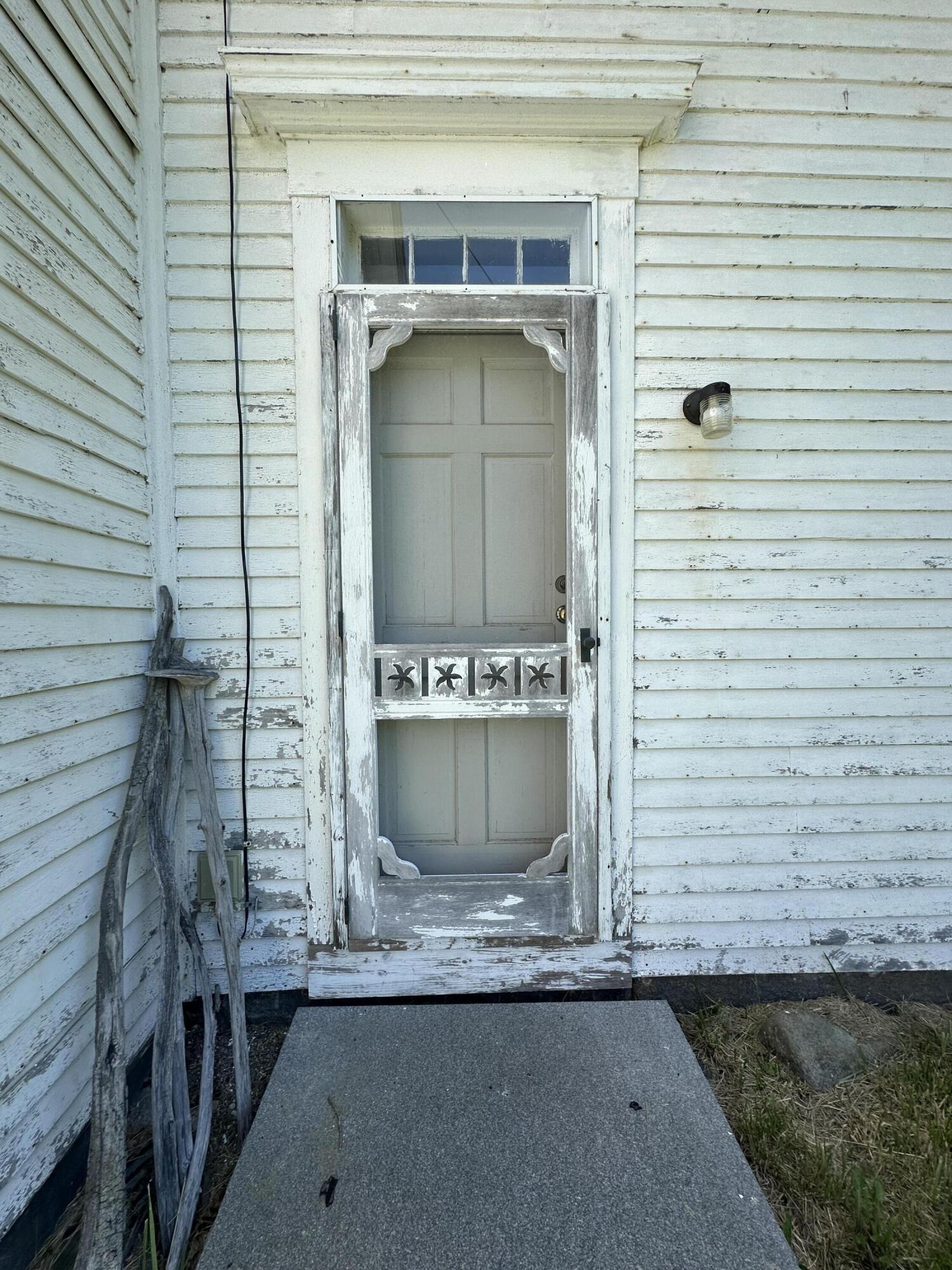 87 North Road Matinicus, ME 04851 - Photo 4 of 30 IMG_1373