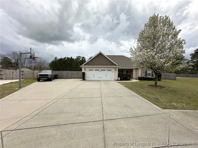 $1,865 | 2240 Sir Michael Drive, Hope Mills, NC 28348