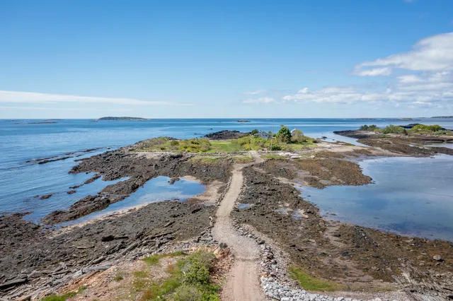 $3,495,000 | 20 Long Point Island, Harpswell, ME 04079