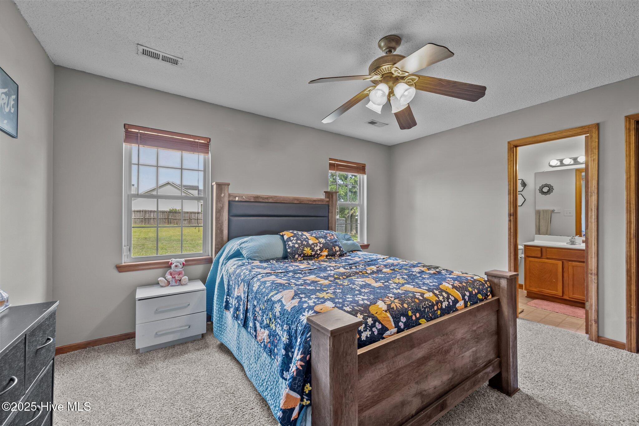 105 Linden Road Richlands, NC 28574 - Photo 13 of 36 17-web-or-mls-_RAD7631