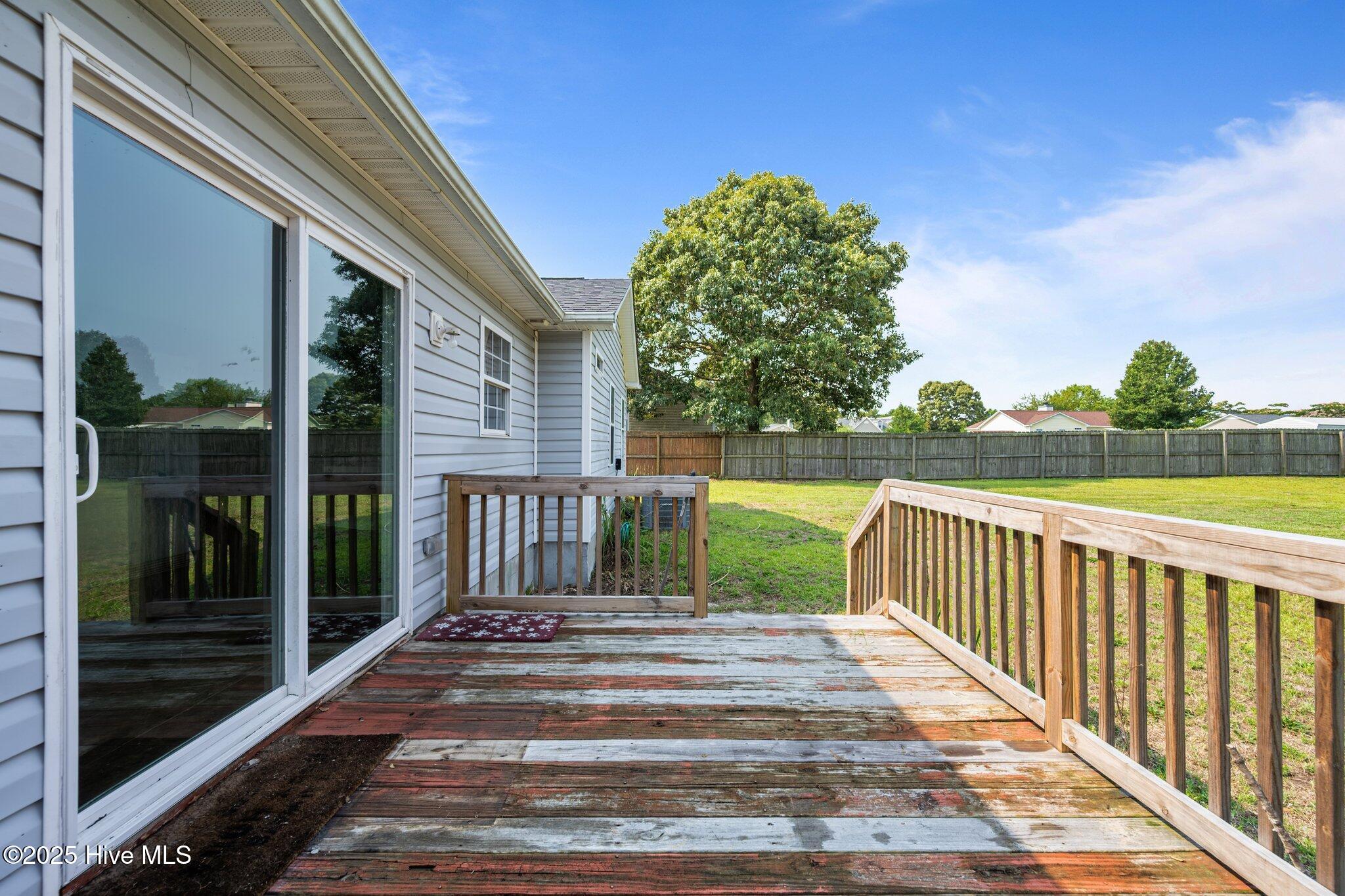 105 Linden Road Richlands, NC 28574 - Photo 27 of 36 34-web-or-mls-12