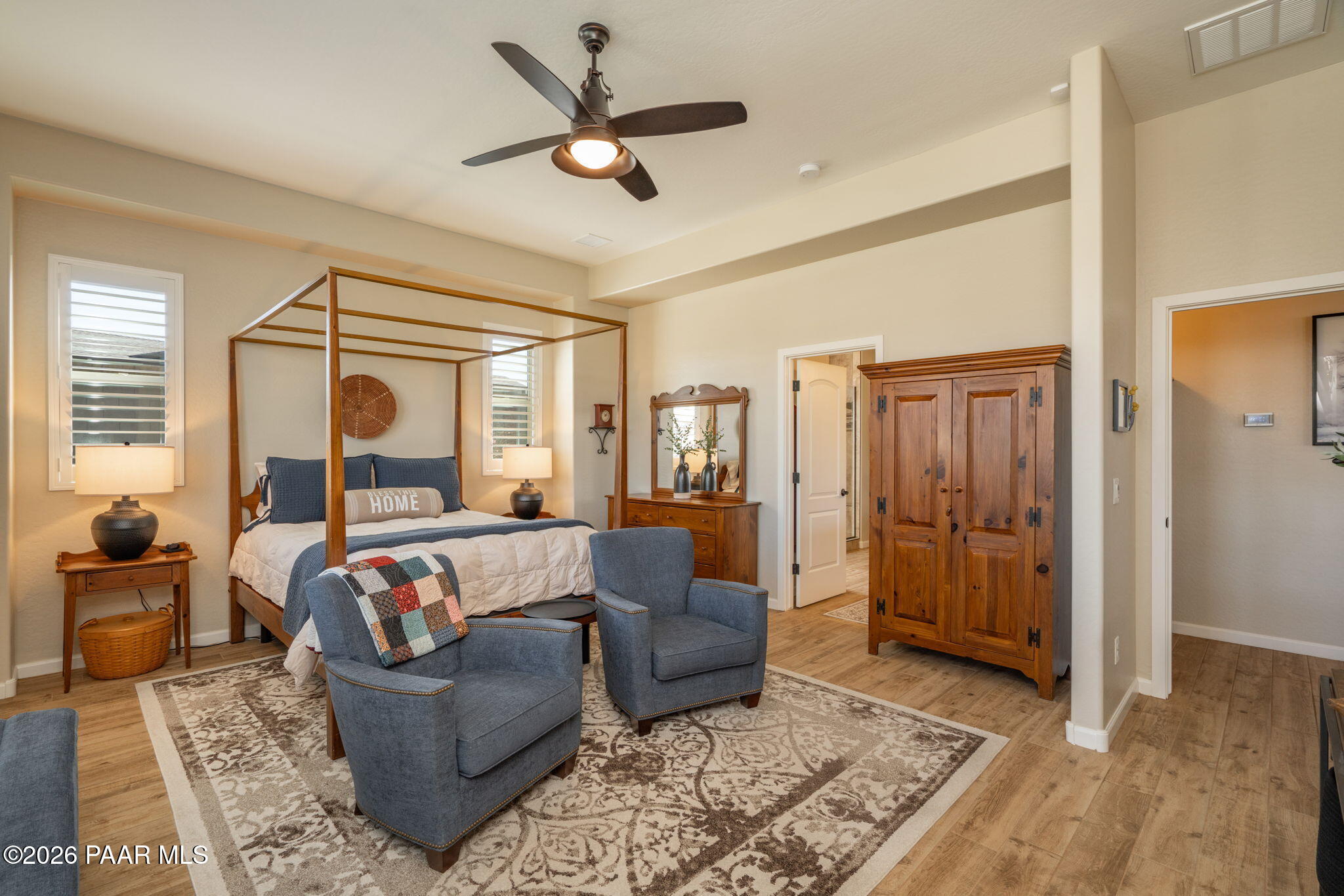 707 Lunar View Way Chino Valley, AZ 86323 - Photo 38 of 89 a living room with furniture and a large window