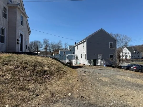 $2,200 | 46 Franklin Street, Unit 2, Leominster, MA 01453