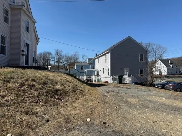 $2,200 | 46 Franklin Street, Unit 2, Leominster, MA 01453