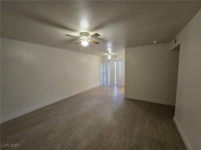$650 | 1405 Vegas Valley Drive, Unit 355, Las Vegas, NV 89169