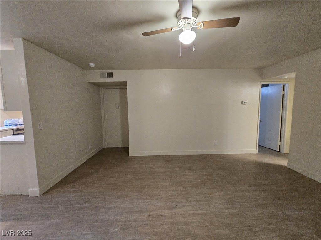 1405 Vegas Valley Drive, Unit 355 Las Vegas, NV 89169 - Photo 12 of 17