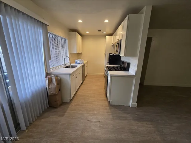 $650 | 1405 Vegas Valley Drive, Unit 355, Las Vegas, NV 89169