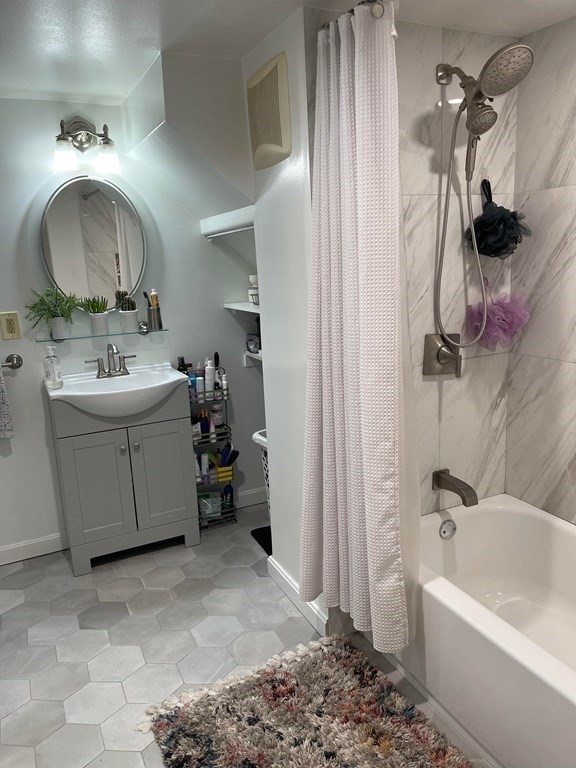 104 High Street Upton, MA 01568 - Photo 6 of 19 Gallery Image 6