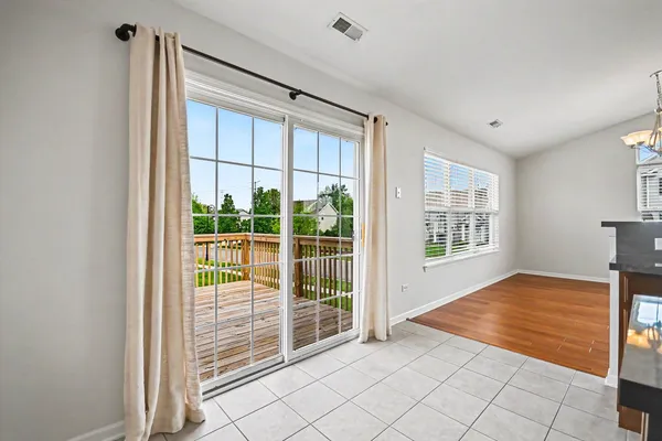 $289,900 | 1765 Fieldstone Drive South, Shorewood, IL 60404