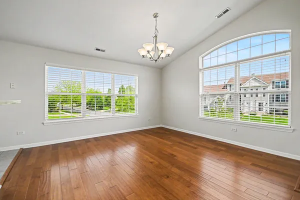 $289,900 | 1765 Fieldstone Drive South, Shorewood, IL 60404