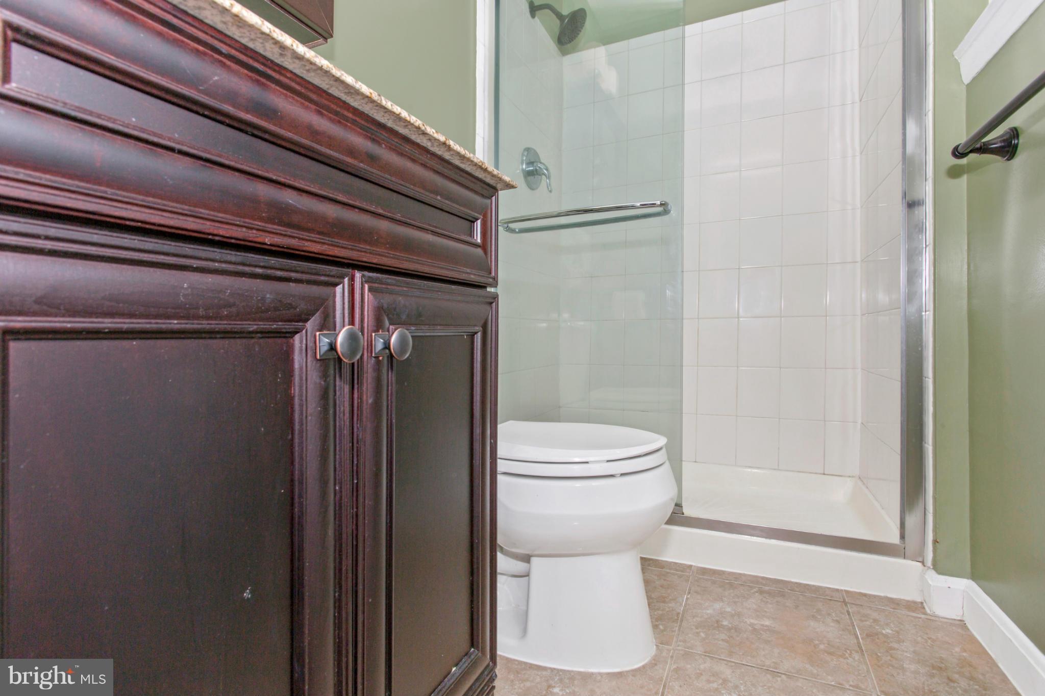 10923 Breewood Road Silver Spring, MD 20901 - Photo 11 of 30 Bath (Master)