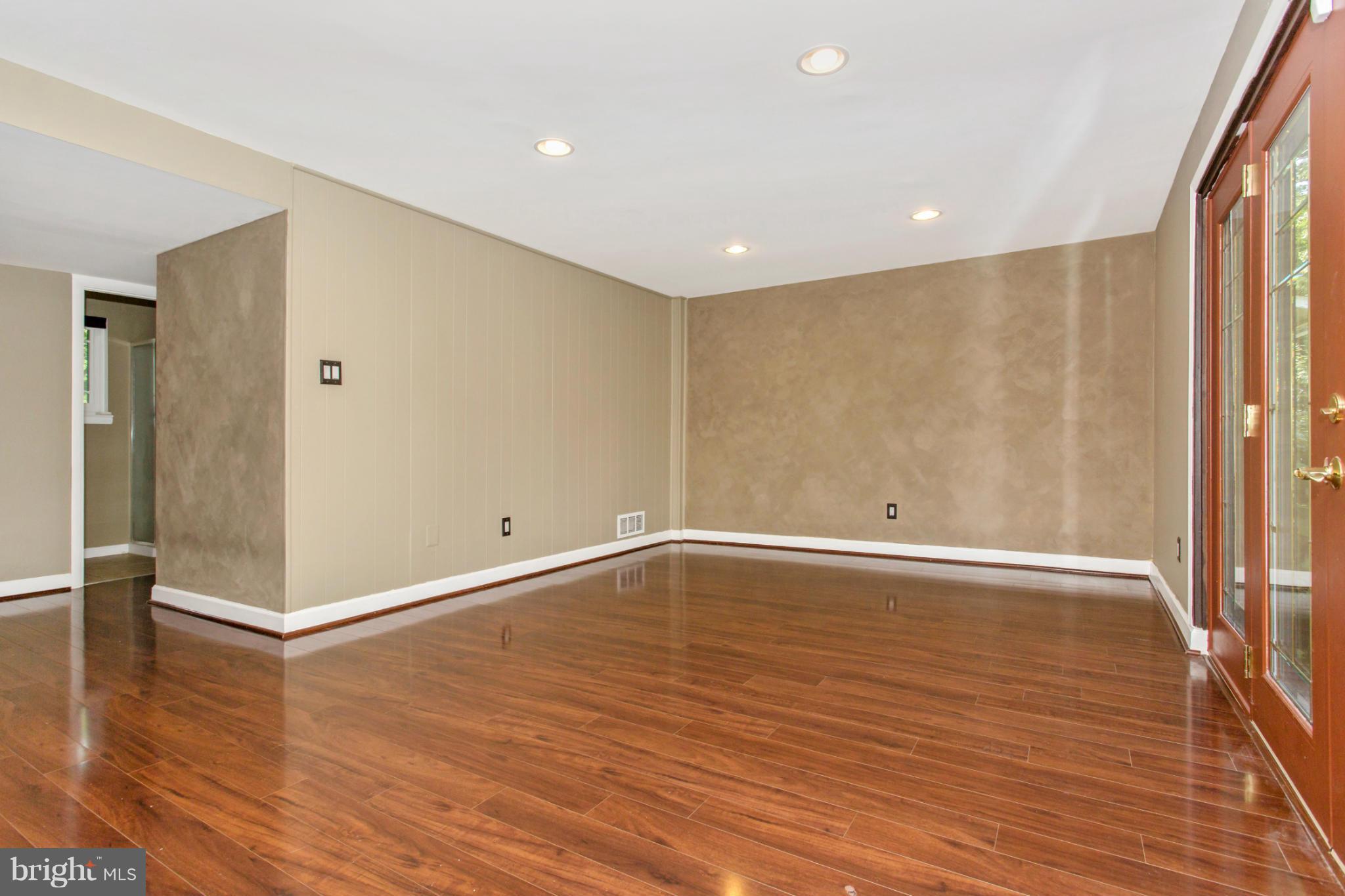 10923 Breewood Road Silver Spring, MD 20901 - Photo 22 of 30 Family Room