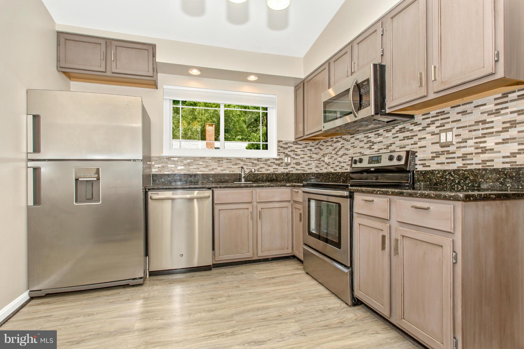 10923 Breewood Road Silver Spring, MD 20901 - Photo 5 of 30 Kitchen (Stainless Steel Appliances)
