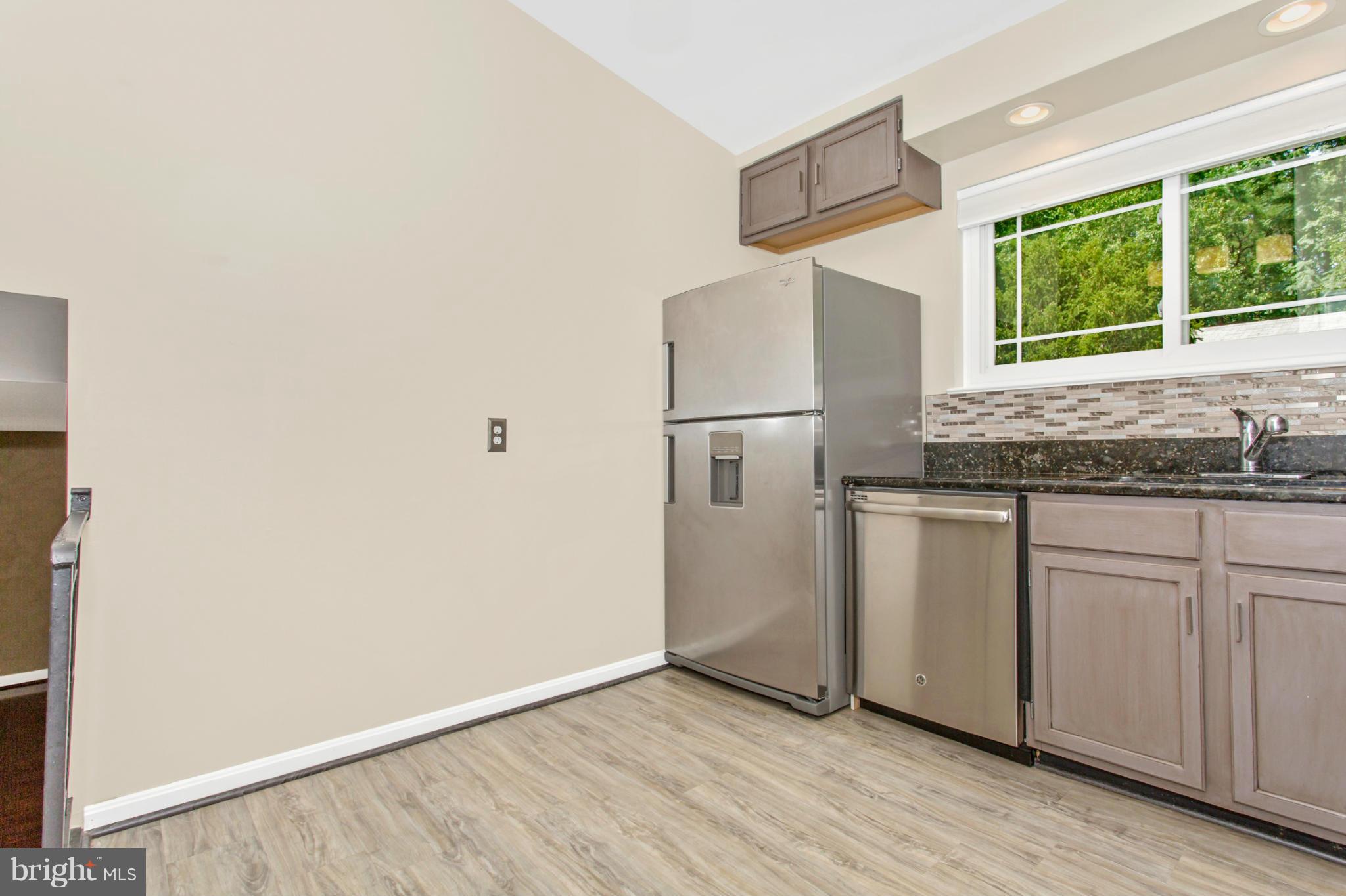 10923 Breewood Road Silver Spring, MD 20901 - Photo 6 of 30 Kitchen