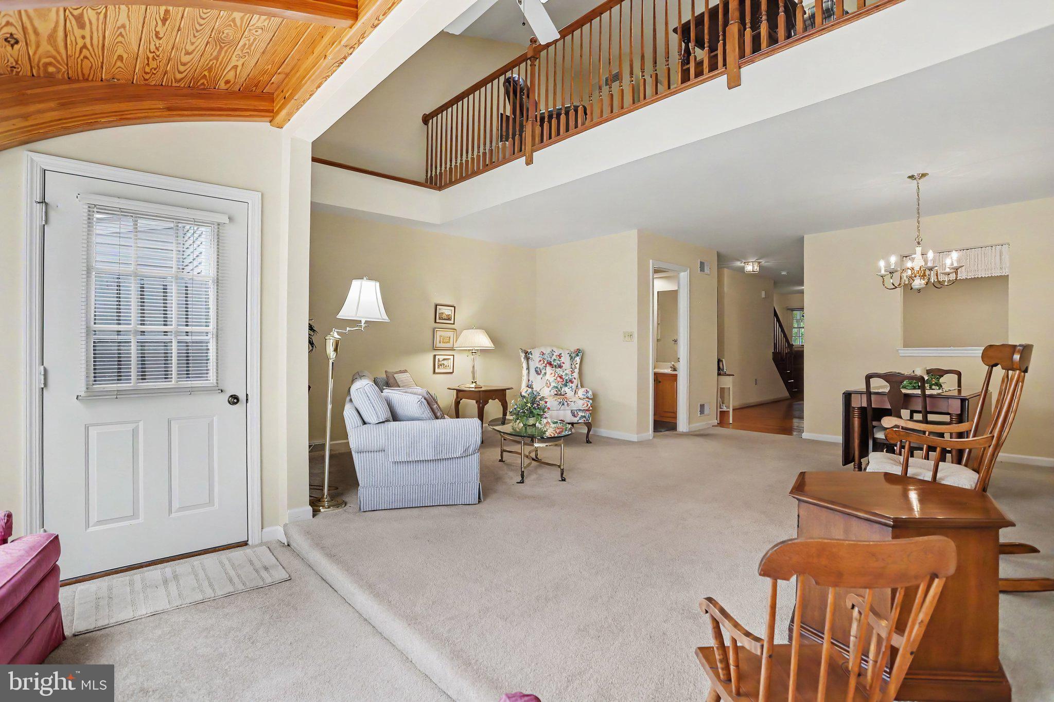 129 Pepperton Court Lititz, PA 17543 - Photo 7 of 32