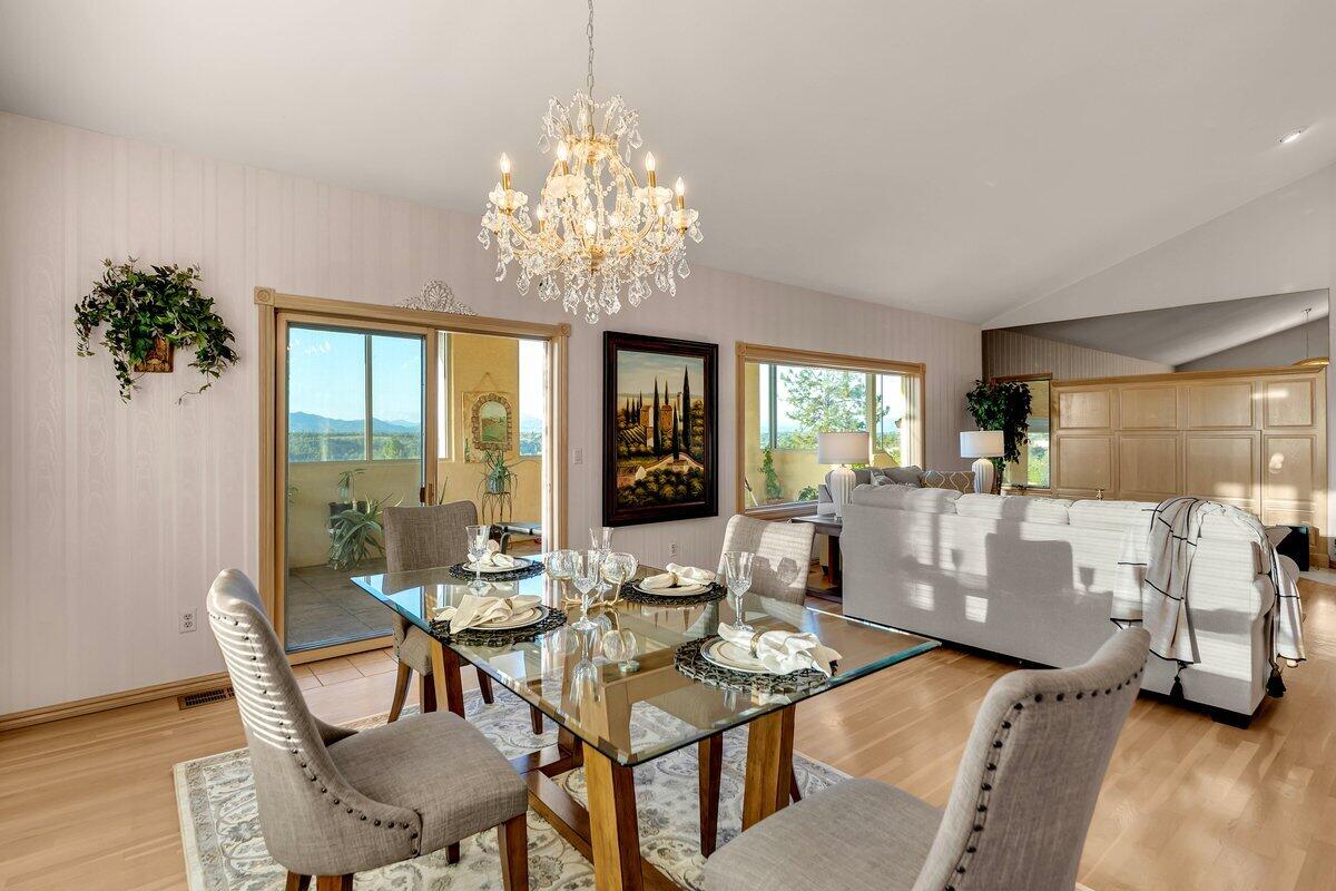 3197 Pinot Path Redding, CA 96001 - Photo 24 of 64 3197 Pinot Path - I-17 - Dining Room
