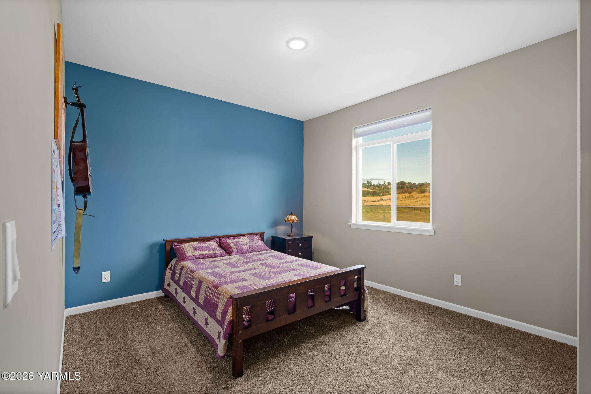11007 Summitview Ext Road Yakima, WA 98908 - Photo 23 of 44 Bedroom