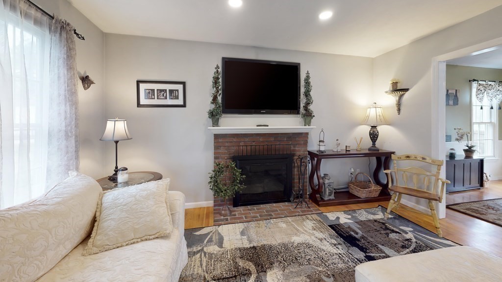 2 Kersey Road Foxboro, MA 02035 - Photo 6 of 33 Gallery Image 6