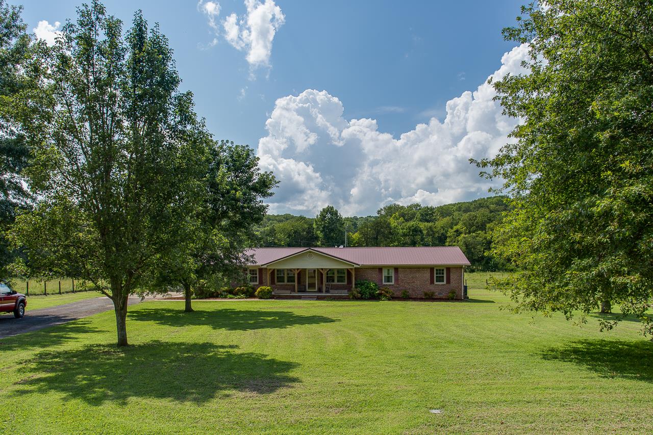 WELCOME HOME TO 150 HAMESTRING RD!! 