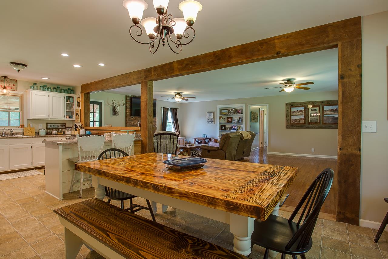 150 Hamestring Road Fayetteville, TN 37334 - Photo 9 of 26 LARGE EAT-IN AREA WITH PLENTY OF SPACE FOR A LARGE TABLE!