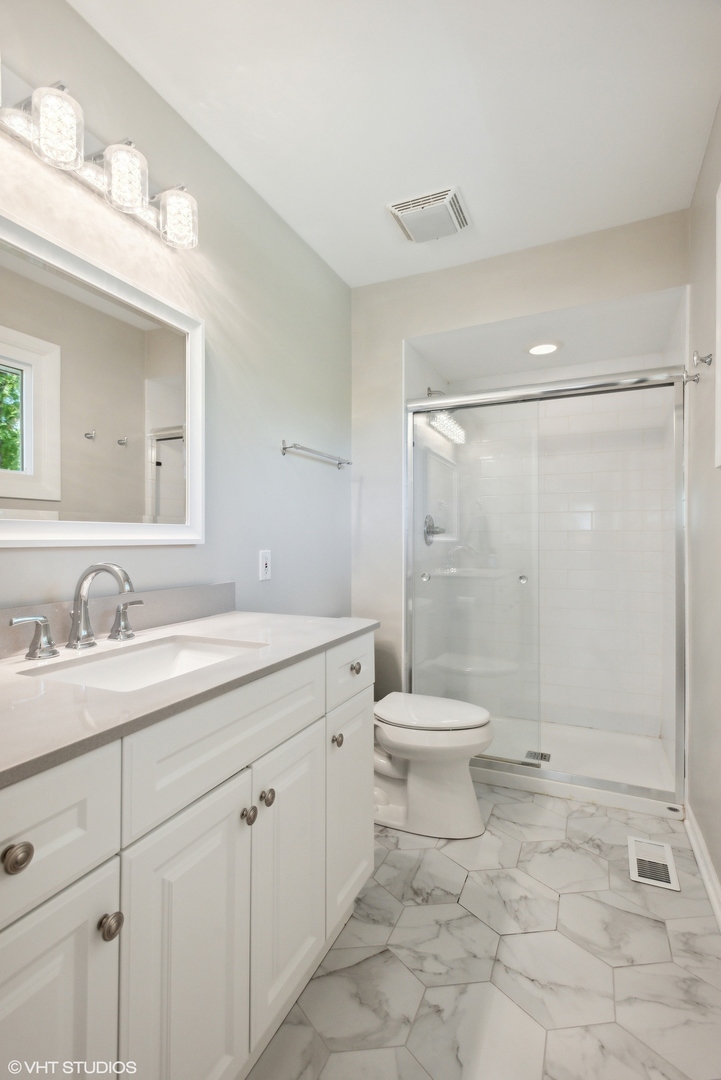 1306 High Point Lane Northbrook, IL 60062 - Photo 13 of 28 Gallery Image 13