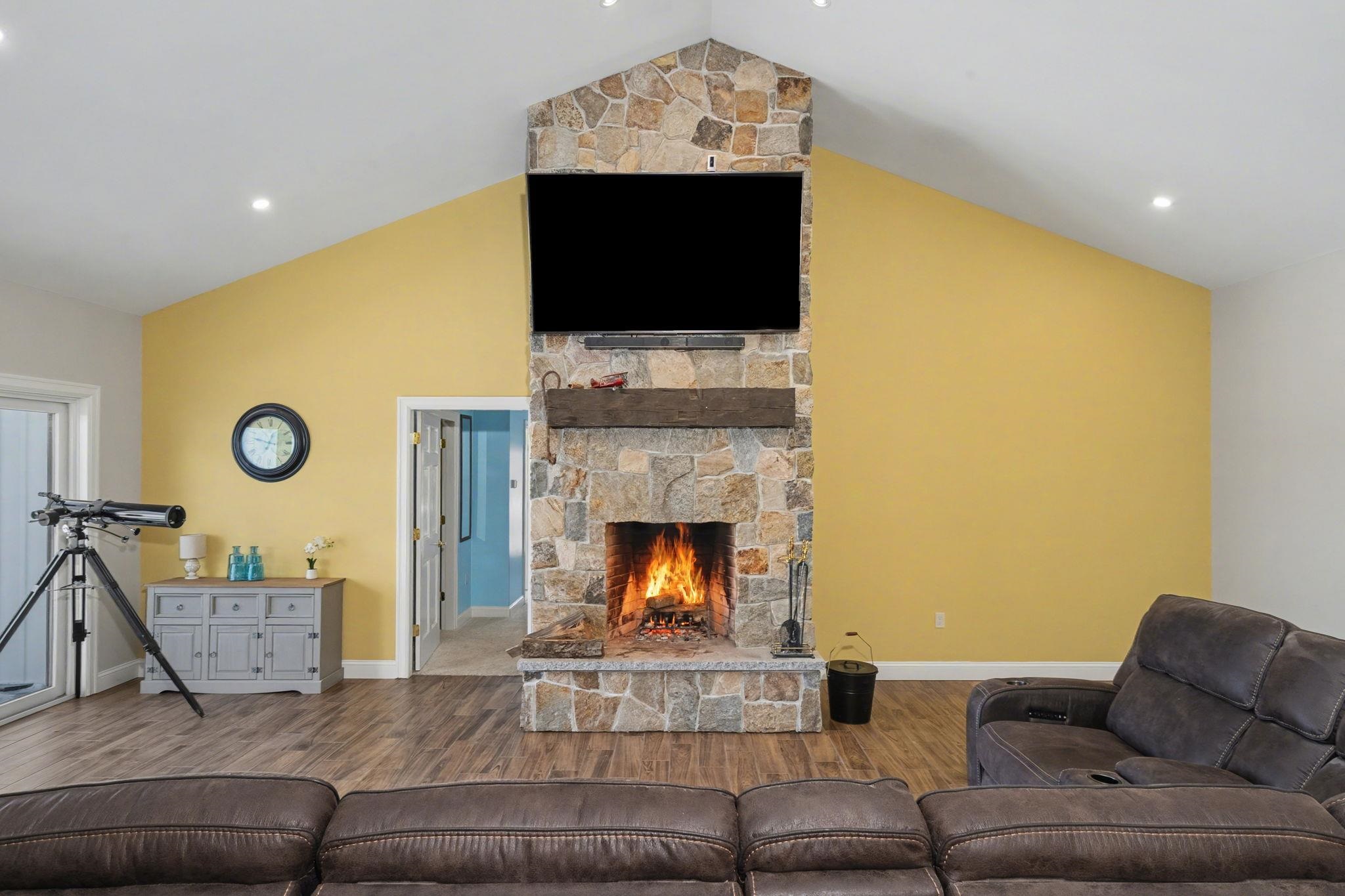 231 Smith Hill Road Franklin, NH 03235 - Photo 12 of 58