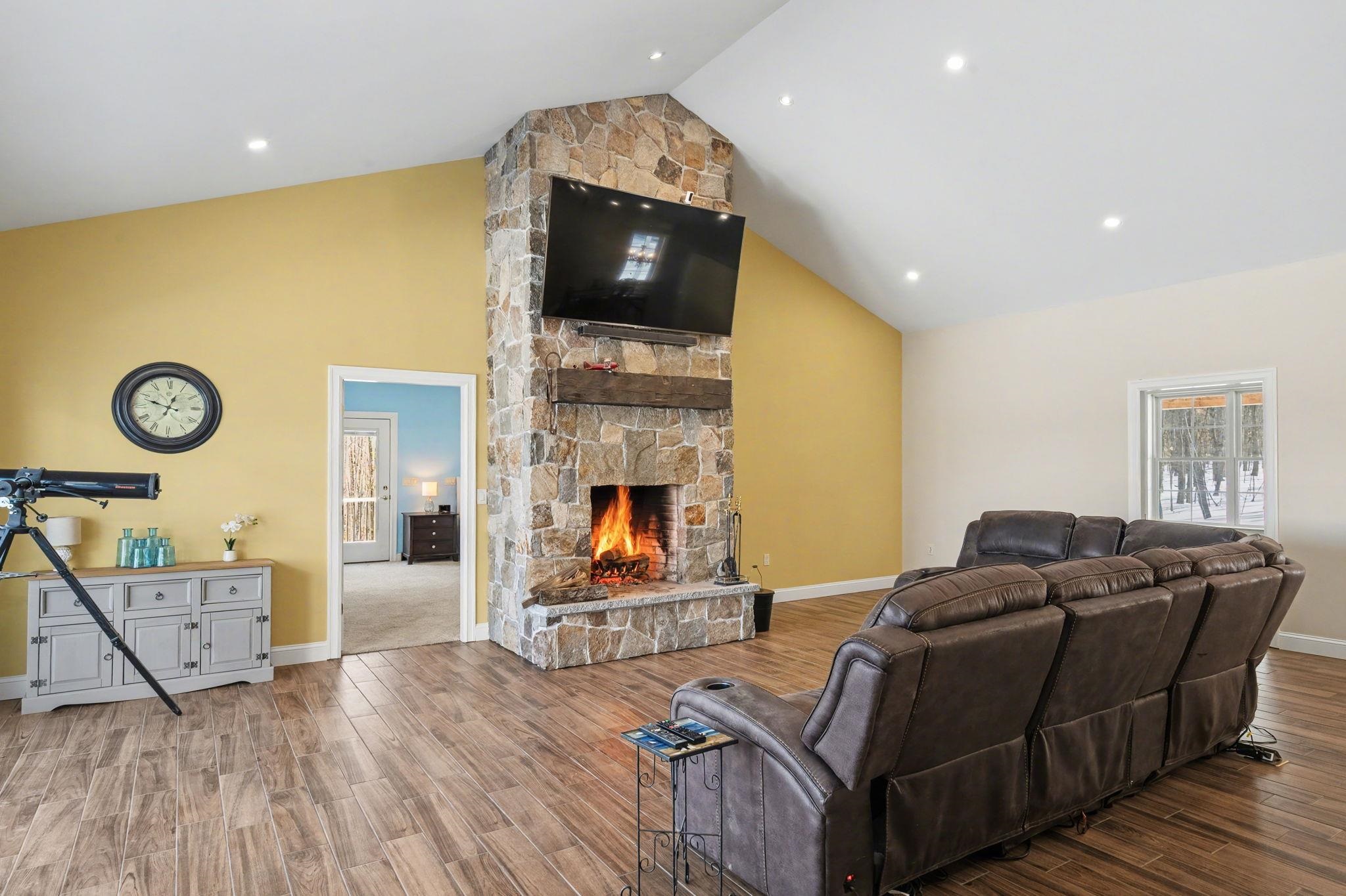 231 Smith Hill Road Franklin, NH 03235 - Photo 13 of 58