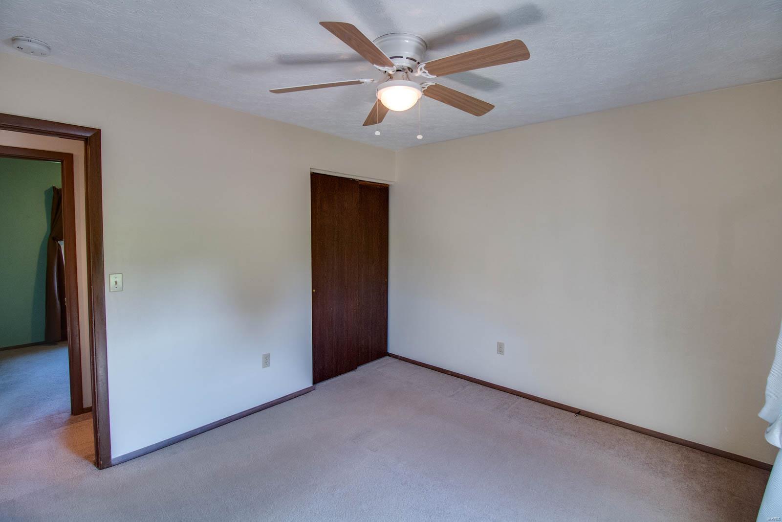 208 Big Arch Road Godfrey, IL 62035 - Photo 16 of 32 Gallery Image 16