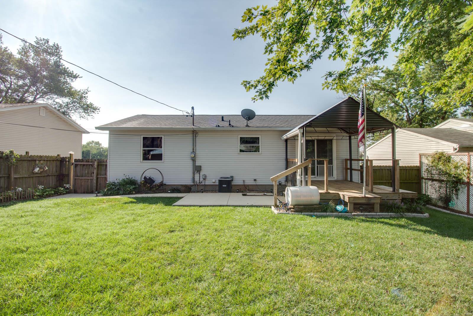 208 Big Arch Road Godfrey, IL 62035 - Photo 28 of 32 Gallery Image 28