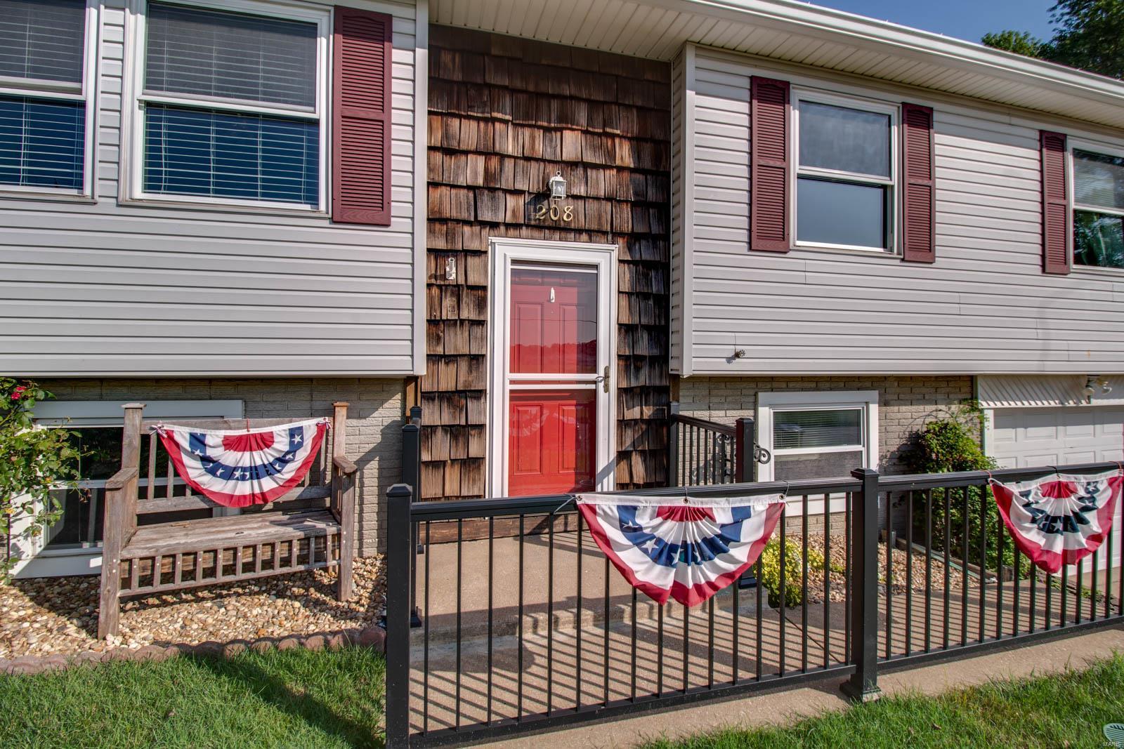 208 Big Arch Road Godfrey, IL 62035 - Photo 5 of 32 Gallery Image 5