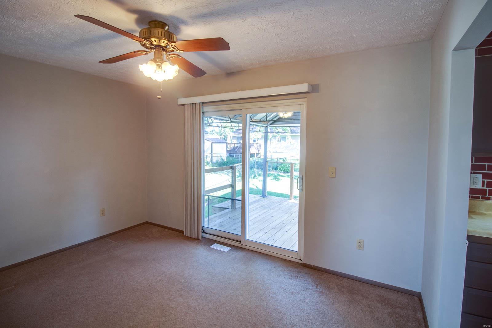 208 Big Arch Road Godfrey, IL 62035 - Photo 9 of 32 Gallery Image 9